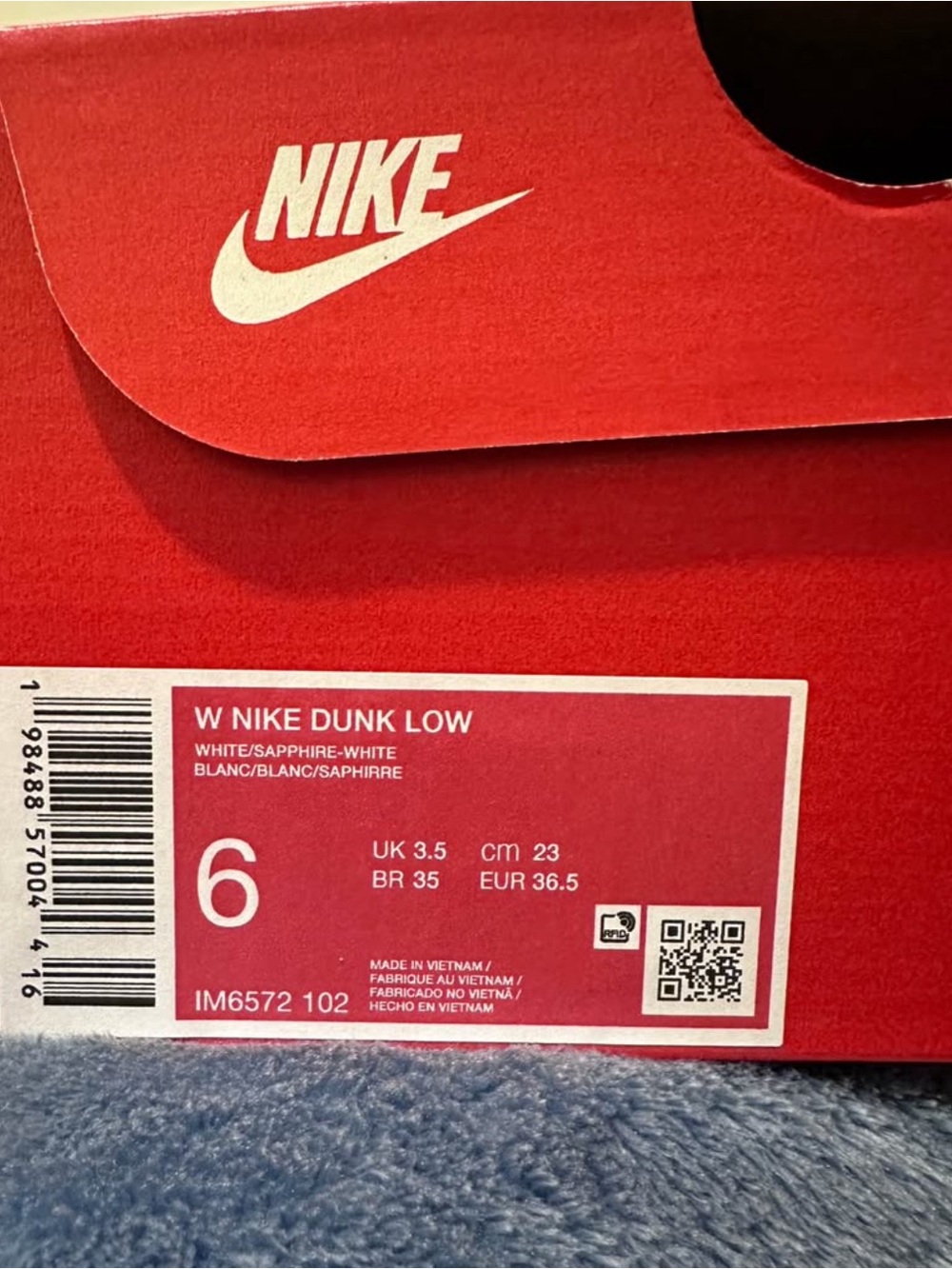 Nike Dunk Low — White and Sapphire Blue - Picture 3 of 3